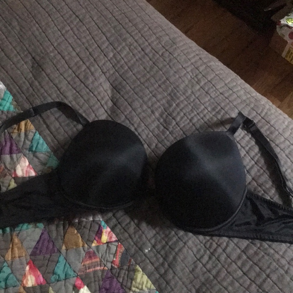 Black🖤SUPER PUSH up bra from VS💖